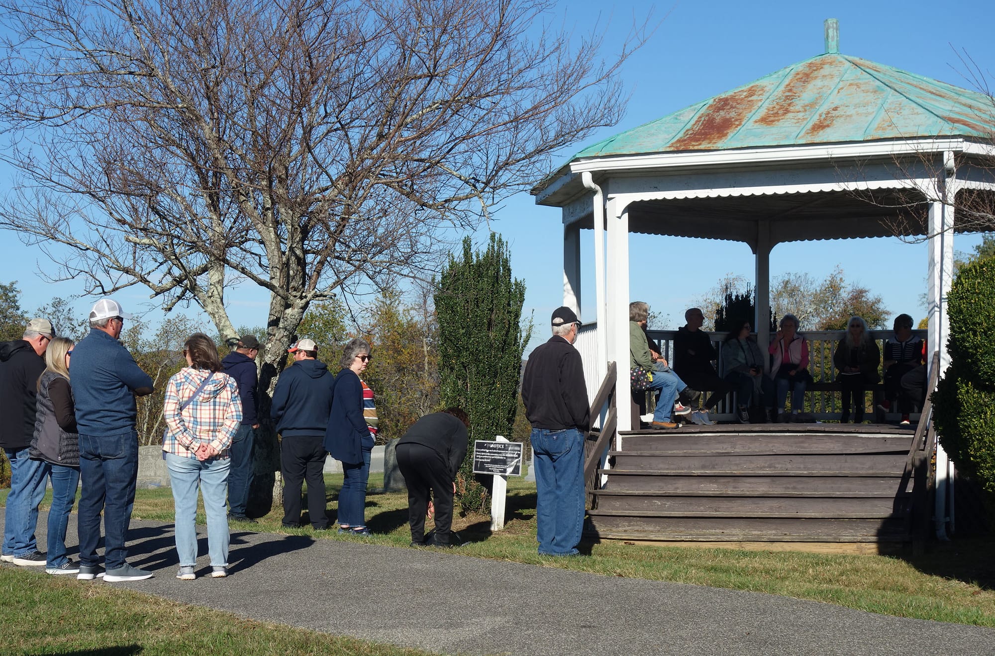 Cemetery tour highlights notable figures of Floyd history