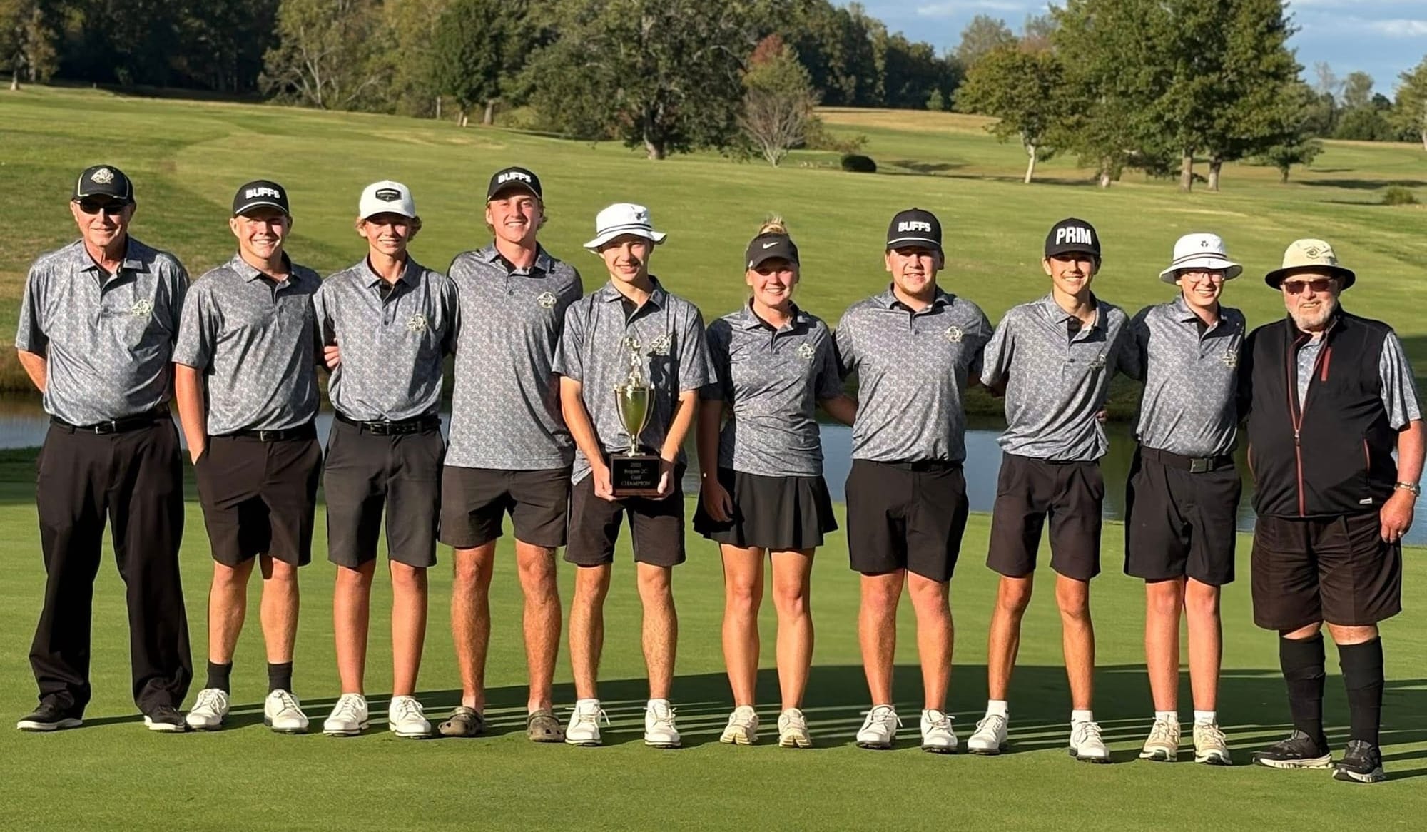 Golfers follow nearly undefeated season with run for state title